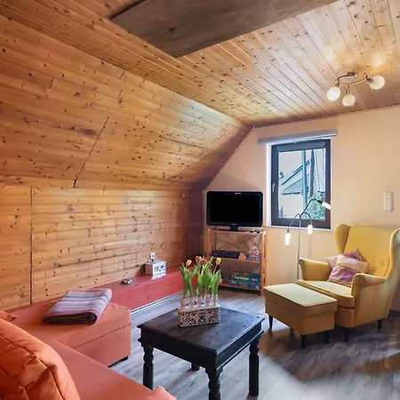 Toms Hütte Udler