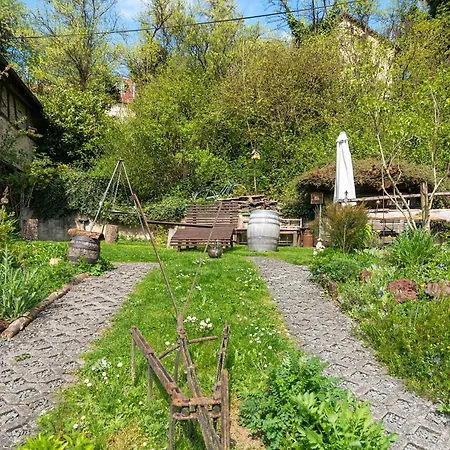Toms Hütte Udler