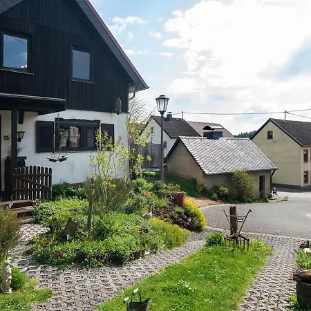Toms Hütte * Udler