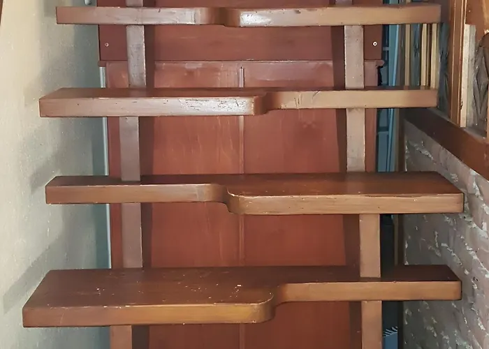 Toms Huette Semesterbostad Udler