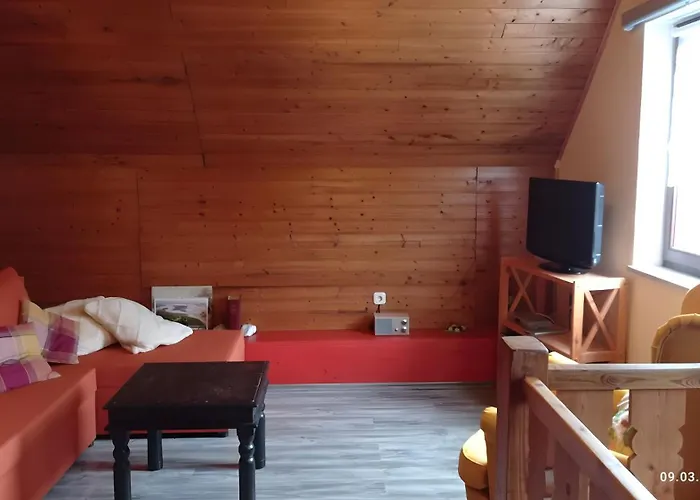 Semesterbostad Toms Huette *